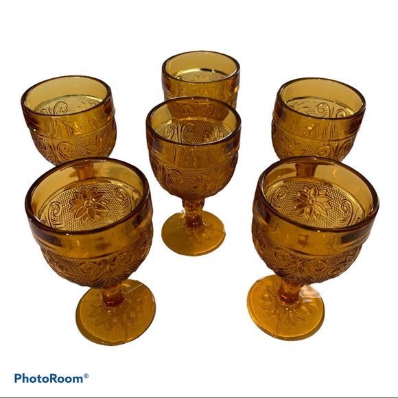 Tiara Vintage Cordial Amber Glasses